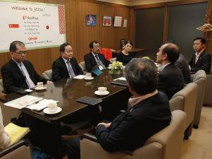 fairpqrice-deputy-CEOs-visiting-JCCU-2018-02.jpg