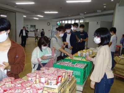 大学生へ食の支援１.JPGのサムネイル画像