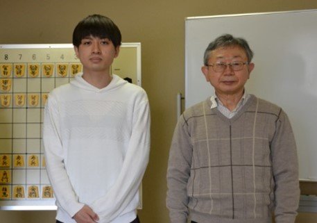 Mr.OKABE_Mr.UENO_Japanese_chess.jpg