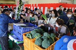 Toyama Co-op holds Co-op Festival