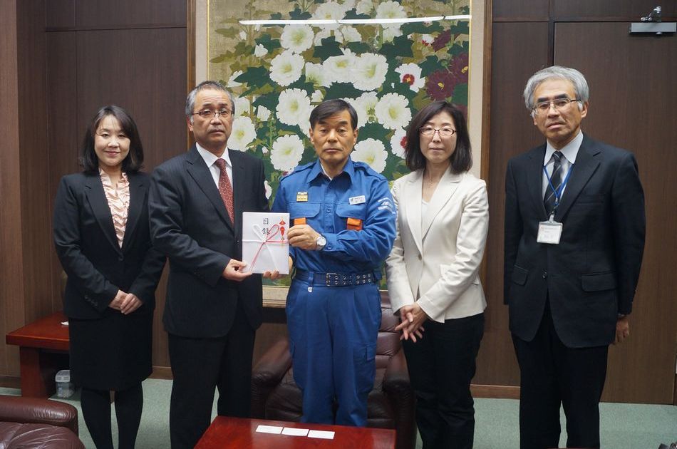 常総市（茨城県）への贈呈式